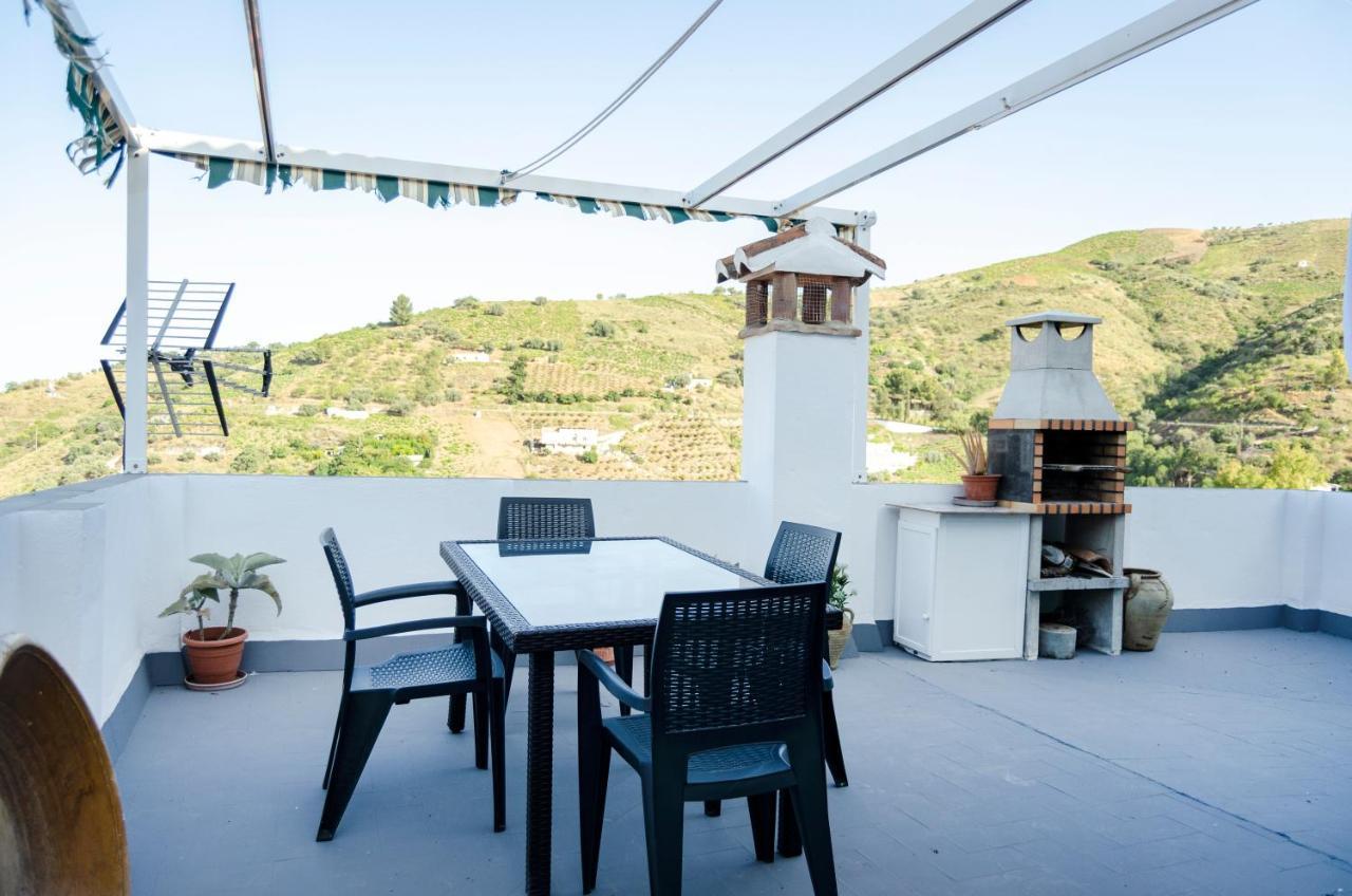 Alquiler Rural Cutar, Casa Robles Villa ภายนอก รูปภาพ
