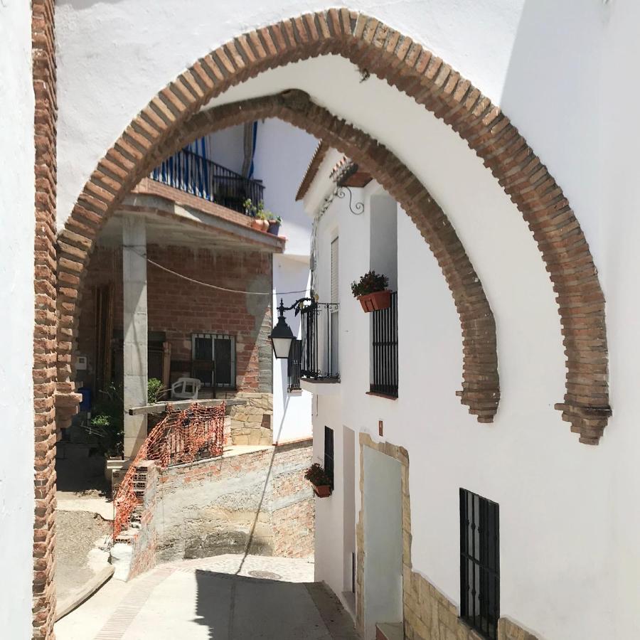 Alquiler Rural Cutar, Casa Robles Villa ภายนอก รูปภาพ