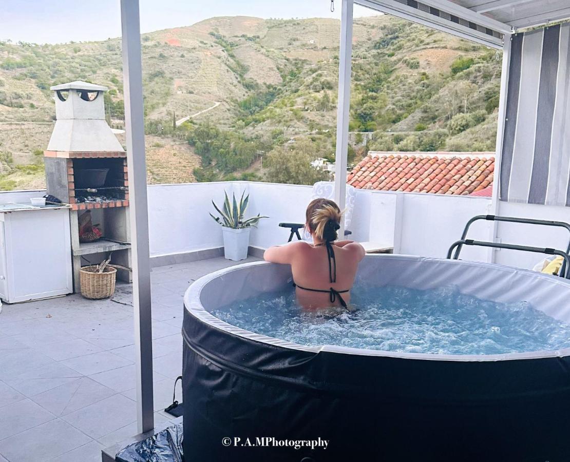 Alquiler Rural Cutar, Casa Robles Villa ภายนอก รูปภาพ