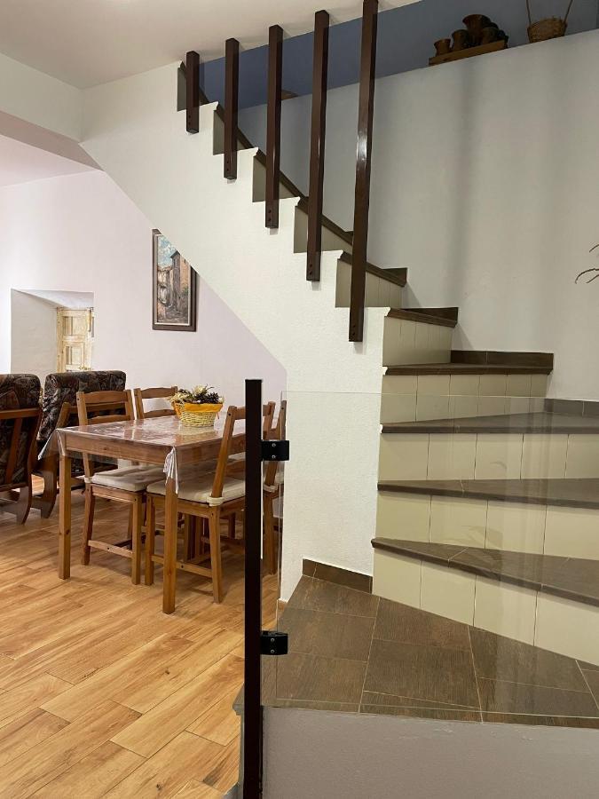 Alquiler Rural Cutar, Casa Robles Villa ภายนอก รูปภาพ