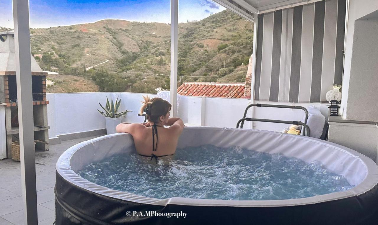 Alquiler Rural Cutar, Casa Robles Villa ภายนอก รูปภาพ