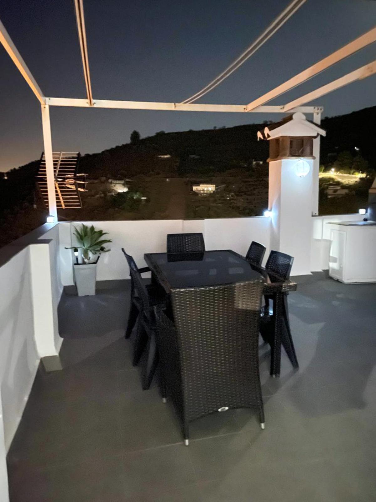 Alquiler Rural Cutar, Casa Robles Villa ภายนอก รูปภาพ